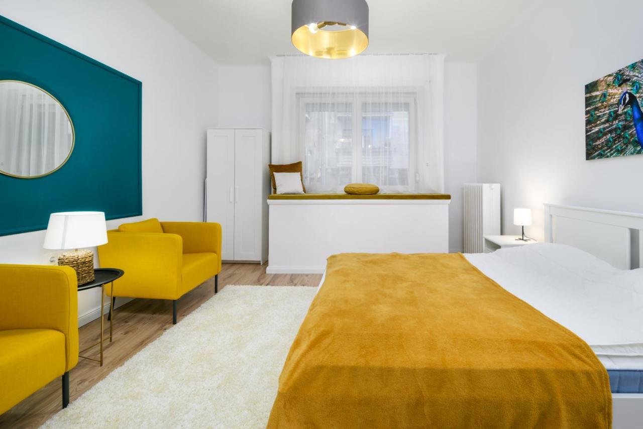 Stylish Spot By The River Danube Budapest Luaran gambar
