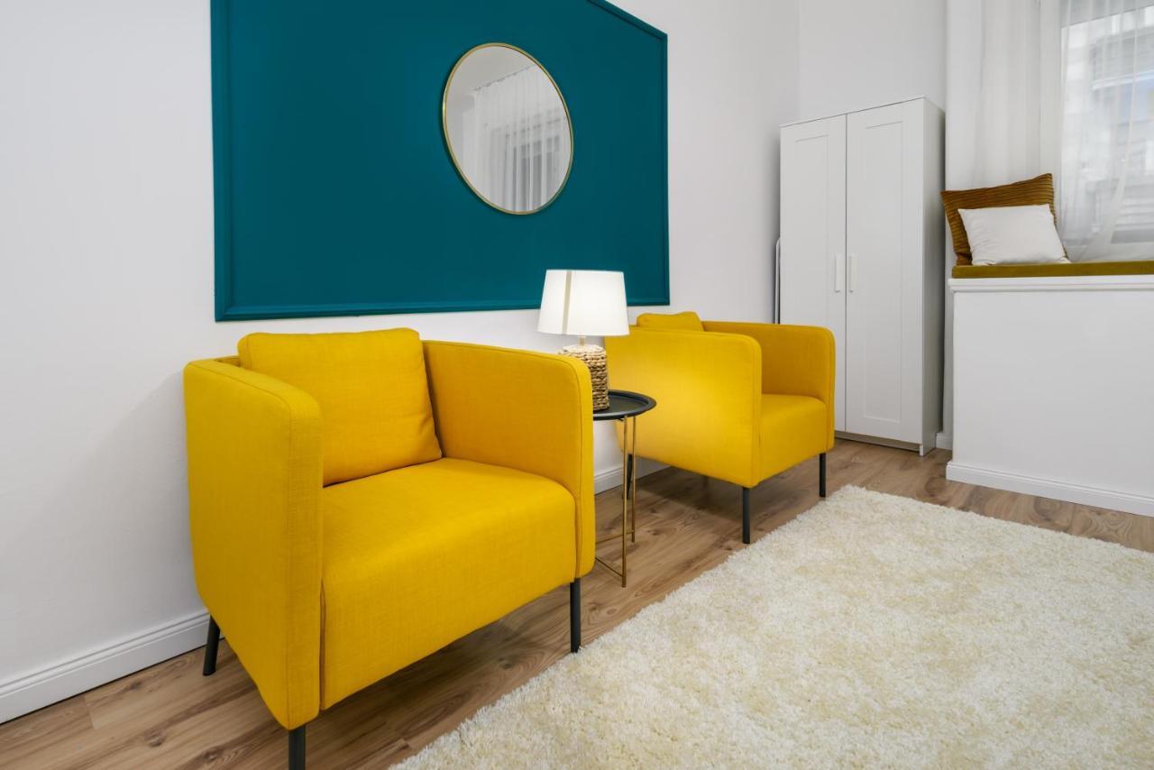 Stylish Spot By The River Danube Budapest Luaran gambar